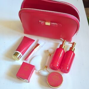 New Lovery Luxurious Japanese Cherry Blossom Bath & Body 9 Piece Collection